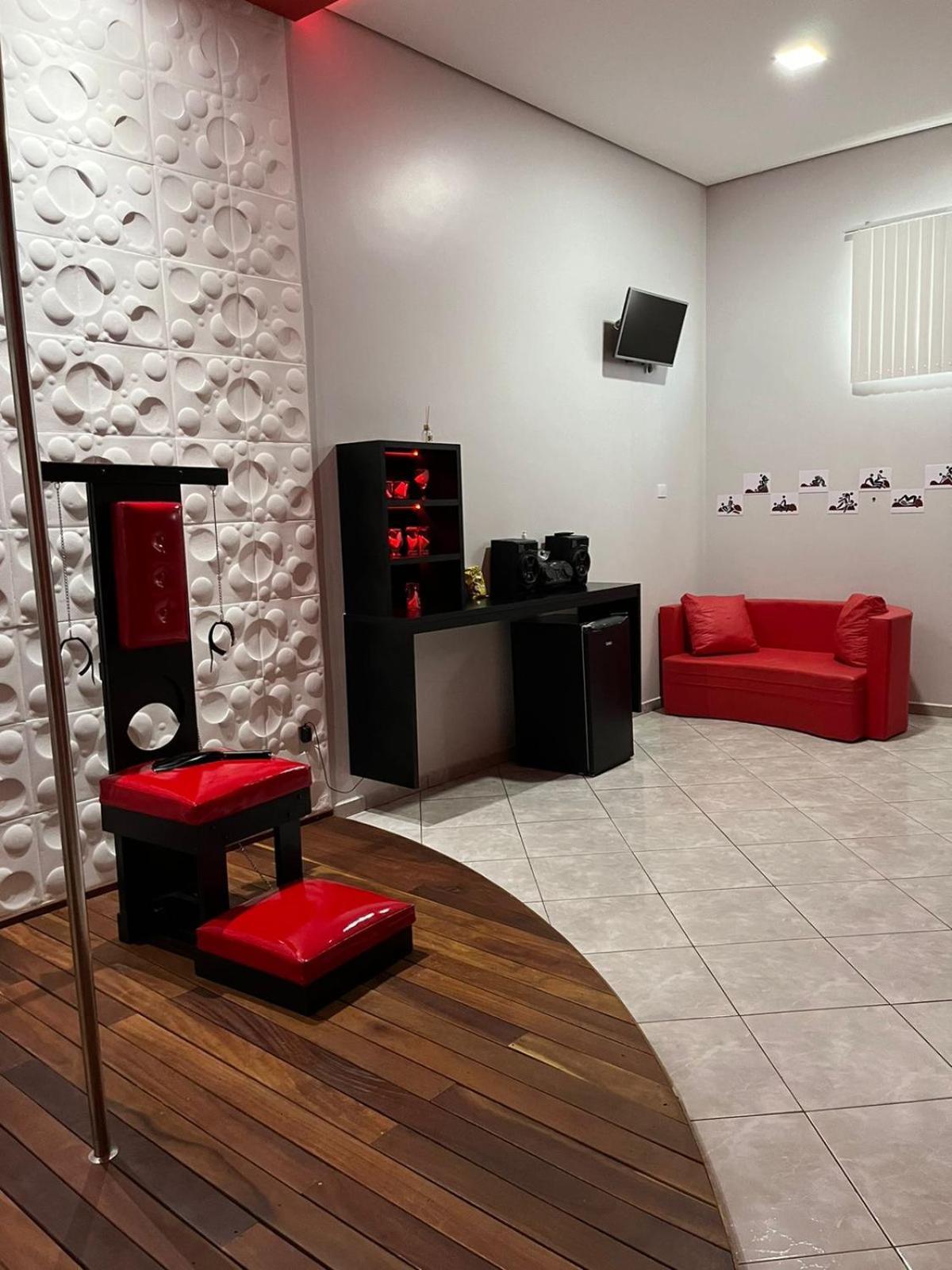 Fetiche Motel Presidente Medici  Esterno foto