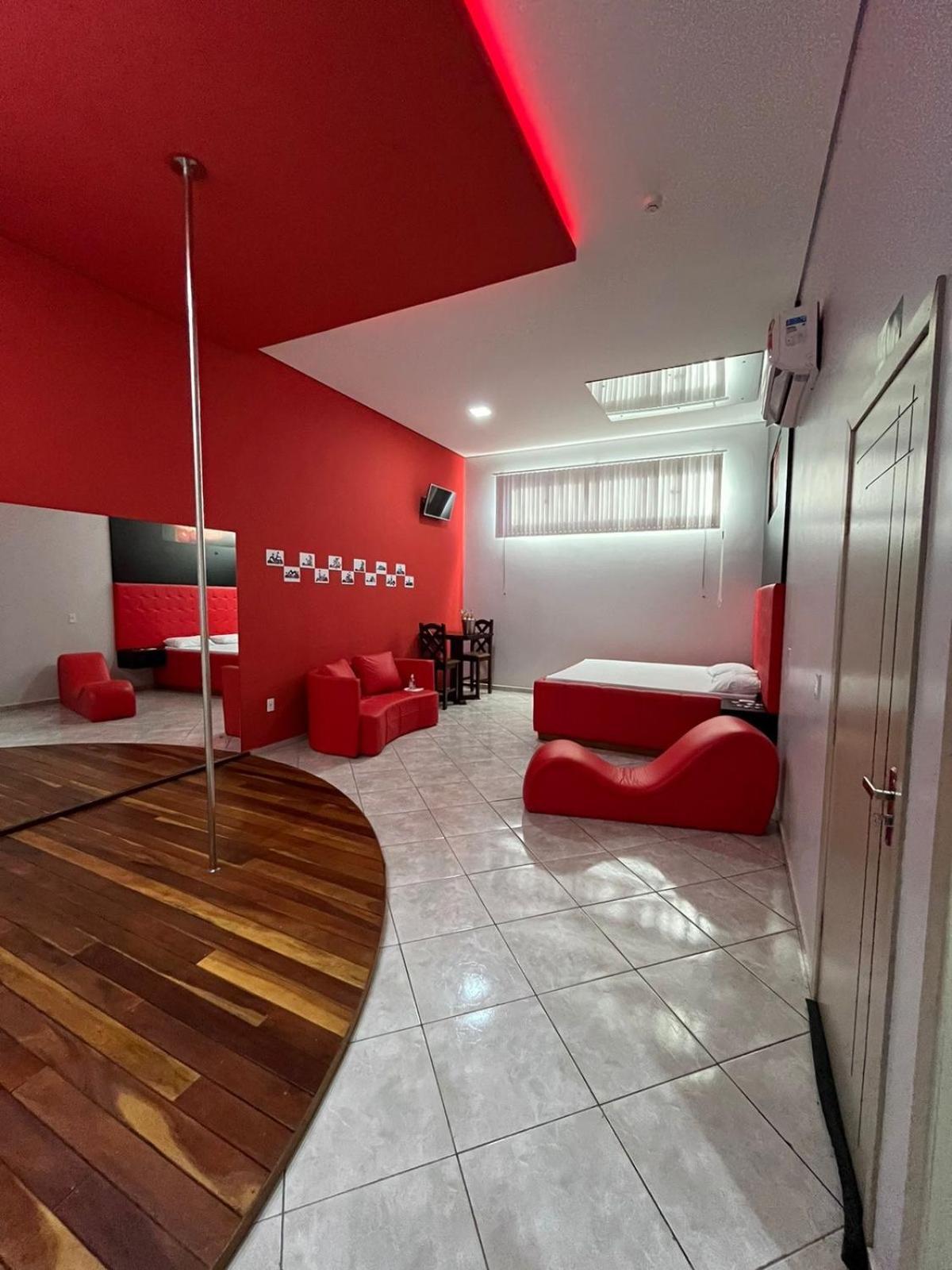 Fetiche Motel Presidente Medici  Esterno foto